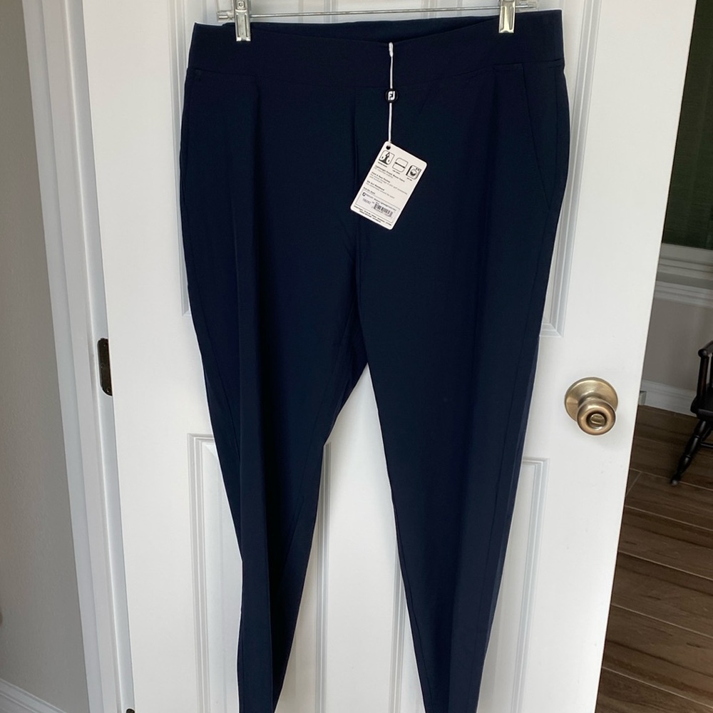 Foot-Joy golf leisure ankle pant, size Large